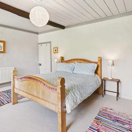 Host & - Lowmoor Semesterbostad Wigton